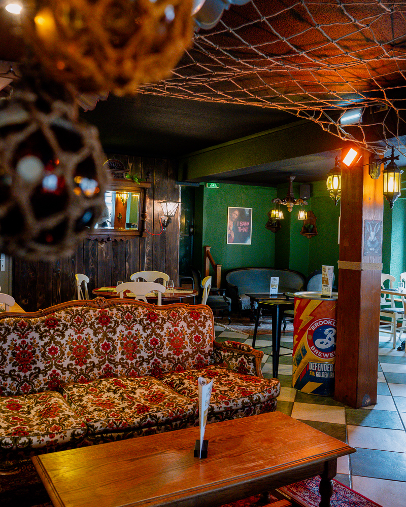 Salle du Babylone Beer Bar